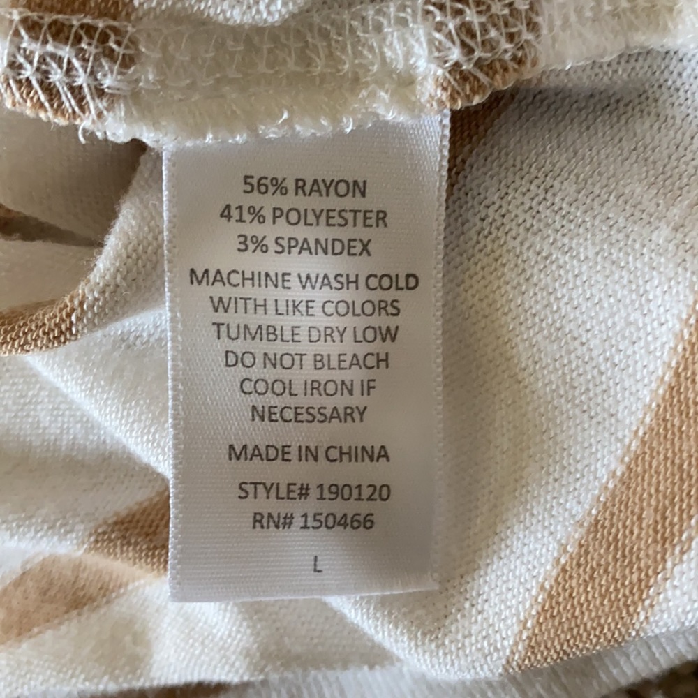 Cream/Tan Sweater - Picture 5 of 5